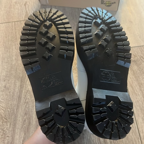 Dr. Martens Quad Retro Boots - Picture 5 of 8